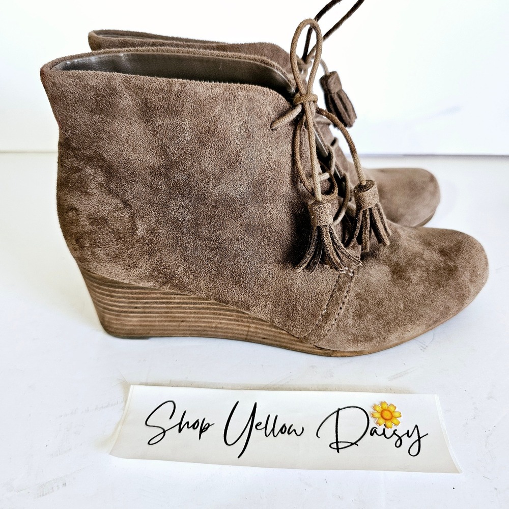 Dr. Scholls Dakota Womens Faux Suede Brown Memory Foam Wedge Booties Sz7 Sh435.1
